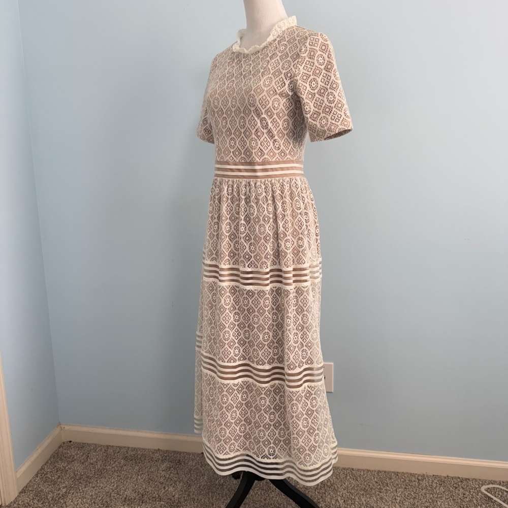 Baltic Born Windsor Lace Tiered Midi Dress‎ Ivory Size M - Picture 3 of 11